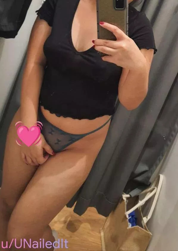 [F]itting Room Shenanigans posted by UNailedIt