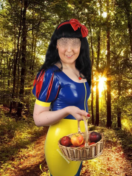 Forbidden fruit is the most delicious. by MistylatexLady