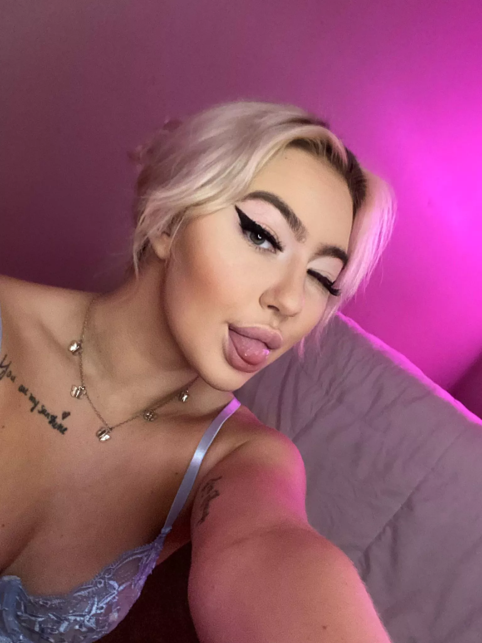 Good morning 😋 posted by Hornyfuckdolll