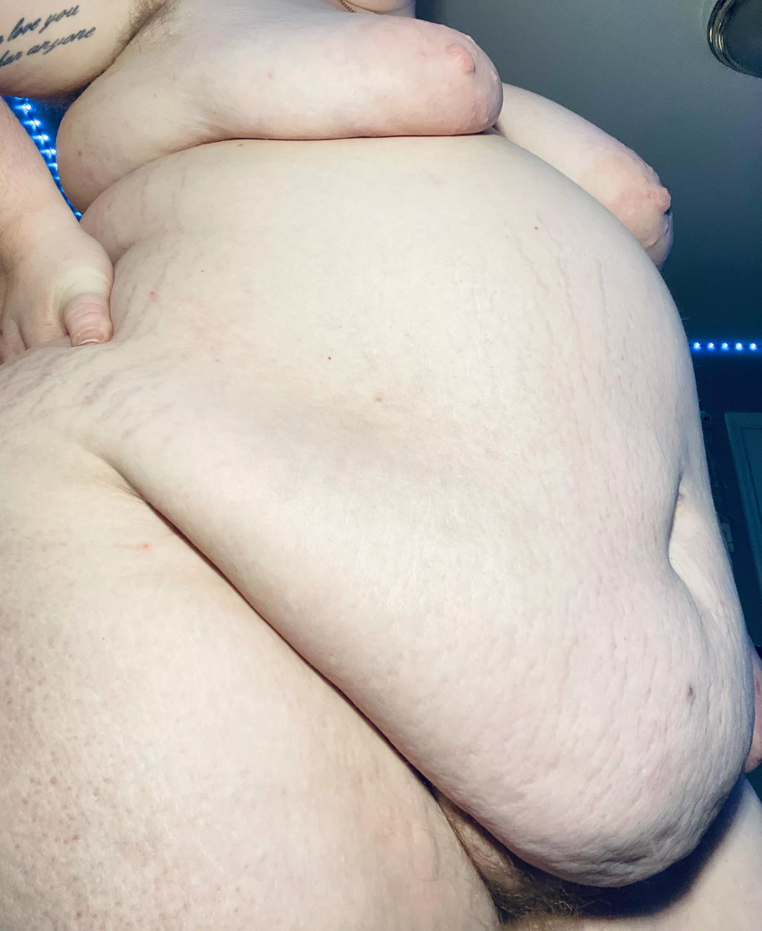 Happy Friday 🥰 posted by miaxmoonstone