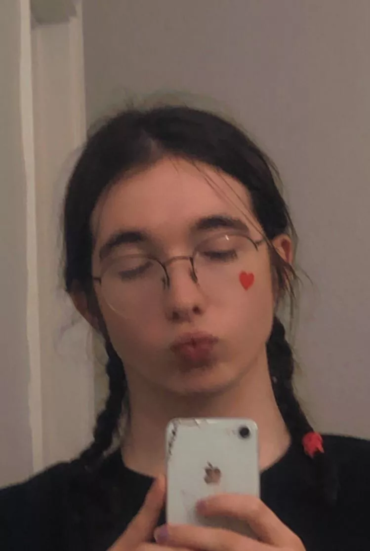 Happy Valentine’s Day! (a lil late) posted by Femboi_Cutiee