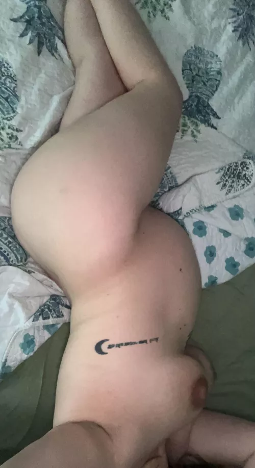 I felt so sexy at 9 months 🤤 by whydoilikedis