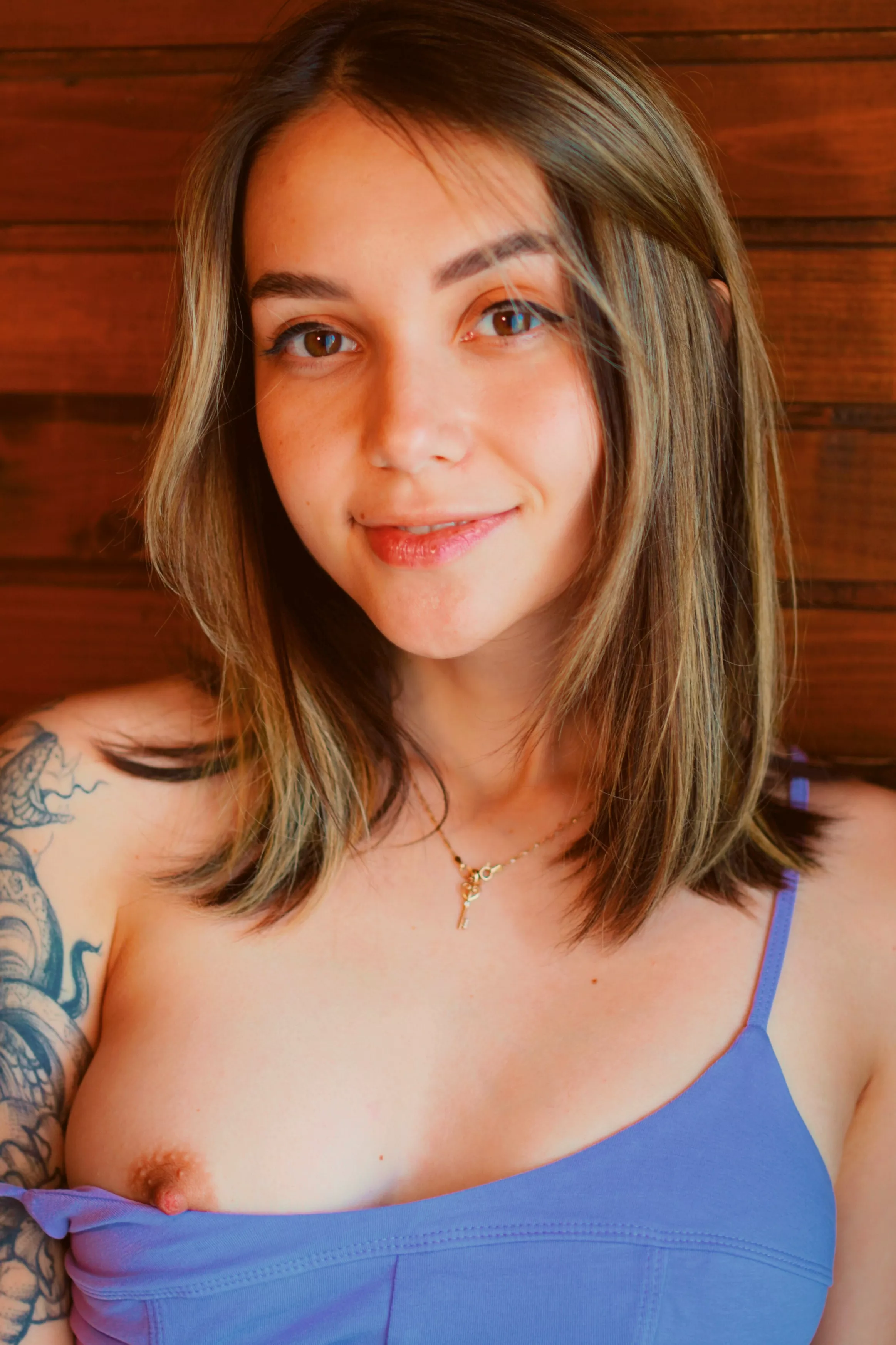 if you noticed me, hello 😊 posted by ooops___