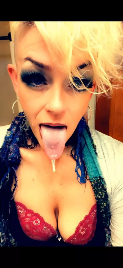 Is my tongue nice boys? 😈 by SashaSins555