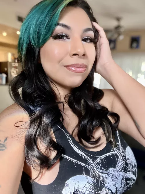 Just feeling confident! 💕 by xnothingxnowherex