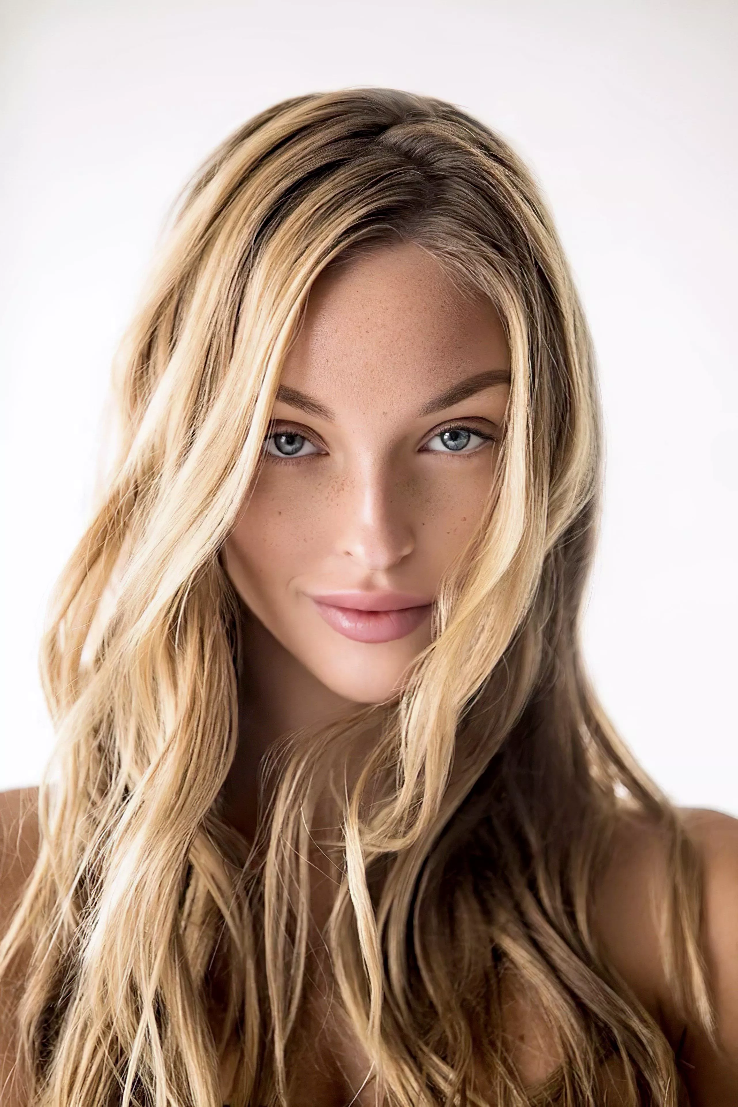 Kristina Sheiter posted by cashmere1977-2