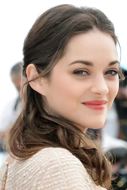 Marion Cotillard by stmasteaf