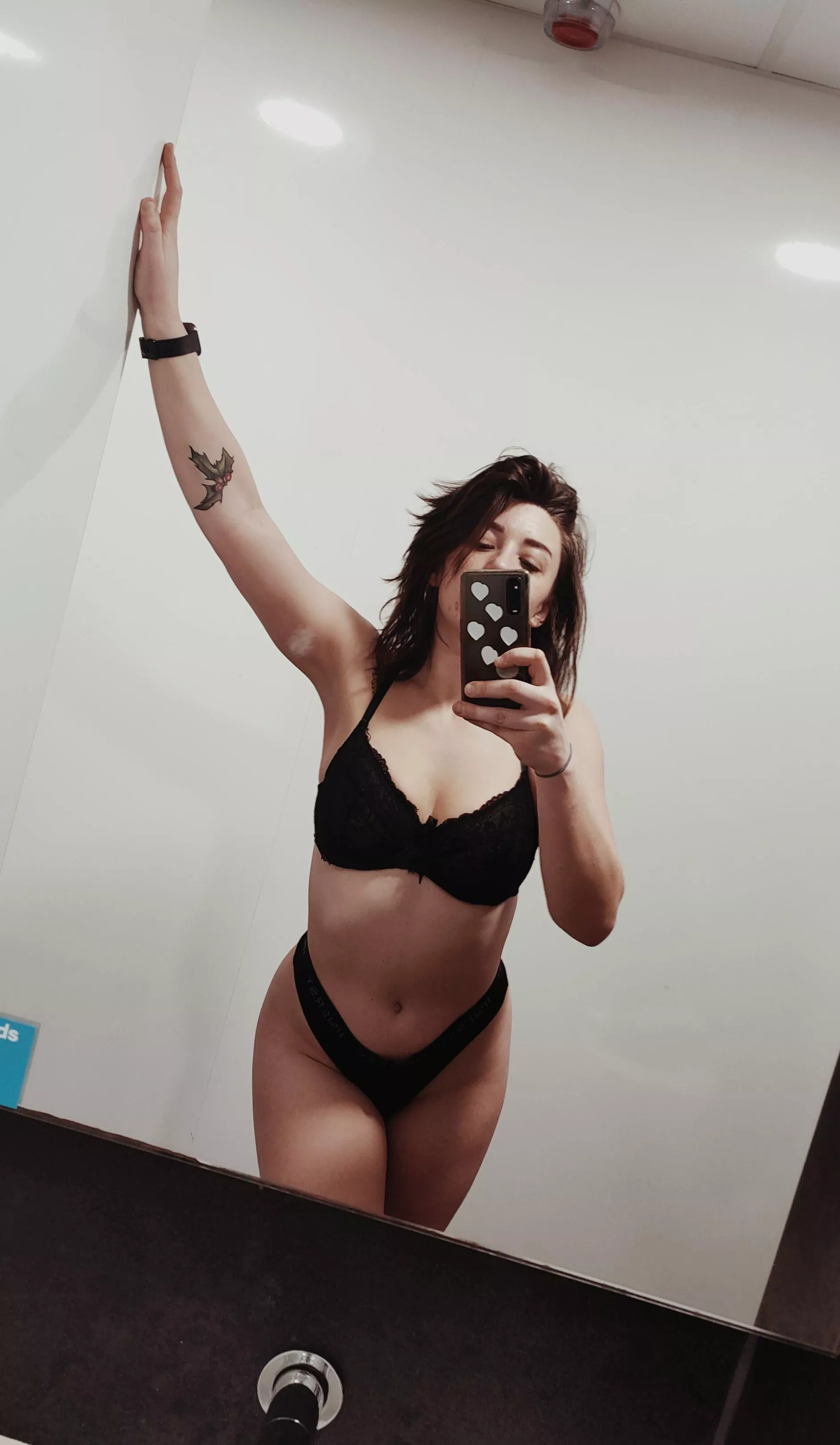 Mornin' [F] 😘 posted by Nonsensical-Nard