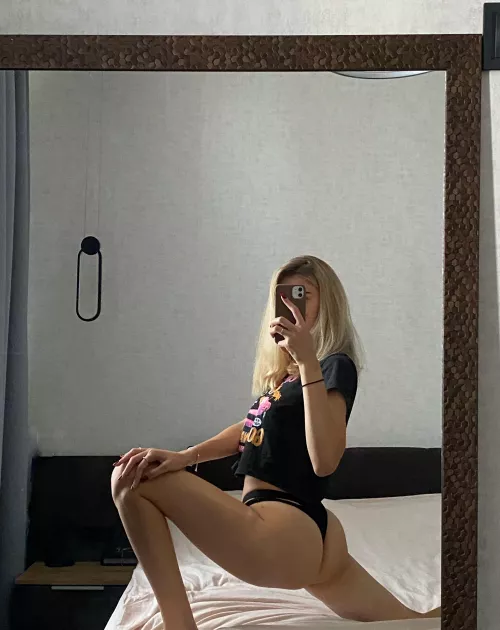 Tell me what you'd do to me by FamouslyVault37