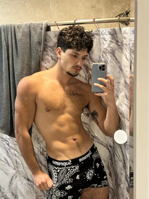 Who likes to be overpowered? by champvgnetears