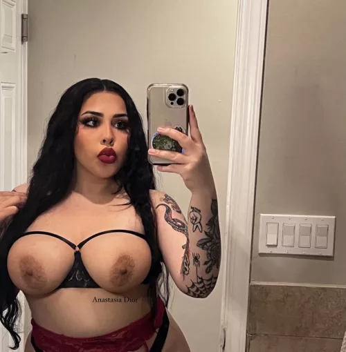 Would you jerk off to my nudes ? by anastasiadior