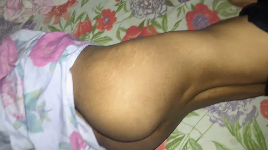 you wake up to this 🍑 next to you in bed, wyd? :3 by my__curiosity