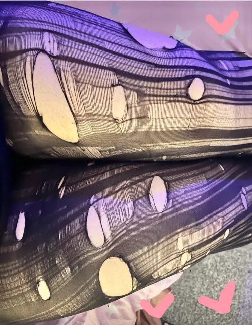 your face would look better in between my thighs🫶🏼 by babishroomz