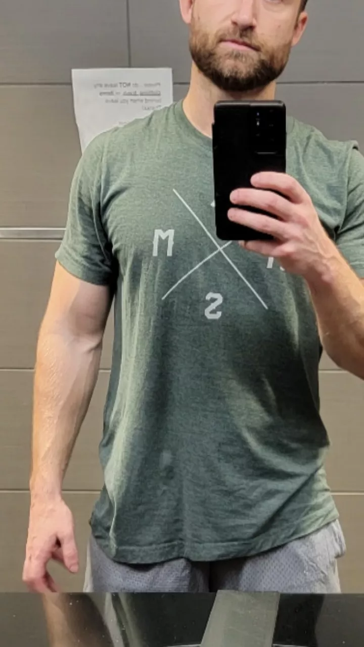 32m posted by whitelotion69