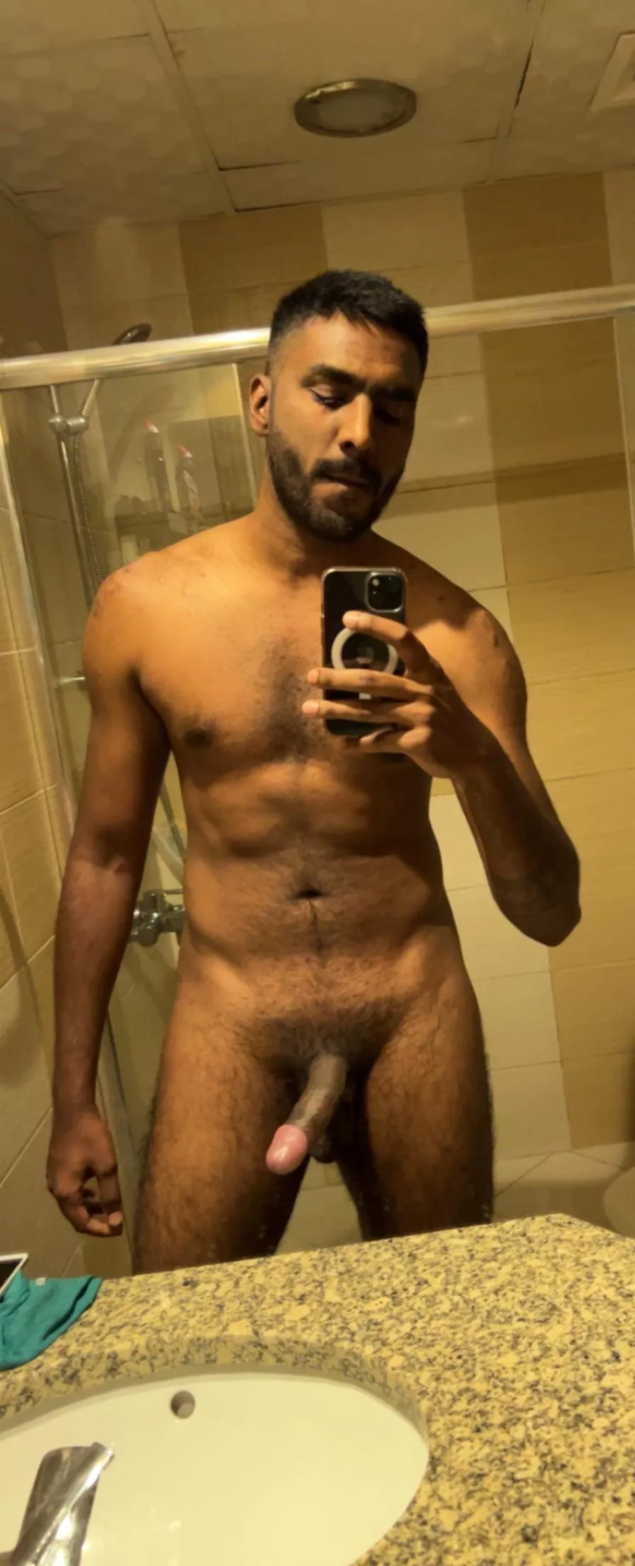 A little weekend gift for my babes in Dubai 😘DM to have this in you 😘 posted by frank2308