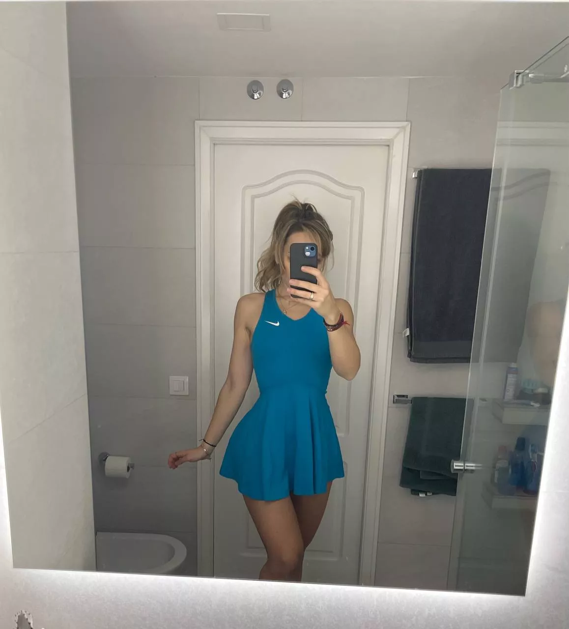 Can we be friends? With benefits of course :) posted by FortunateGrappling