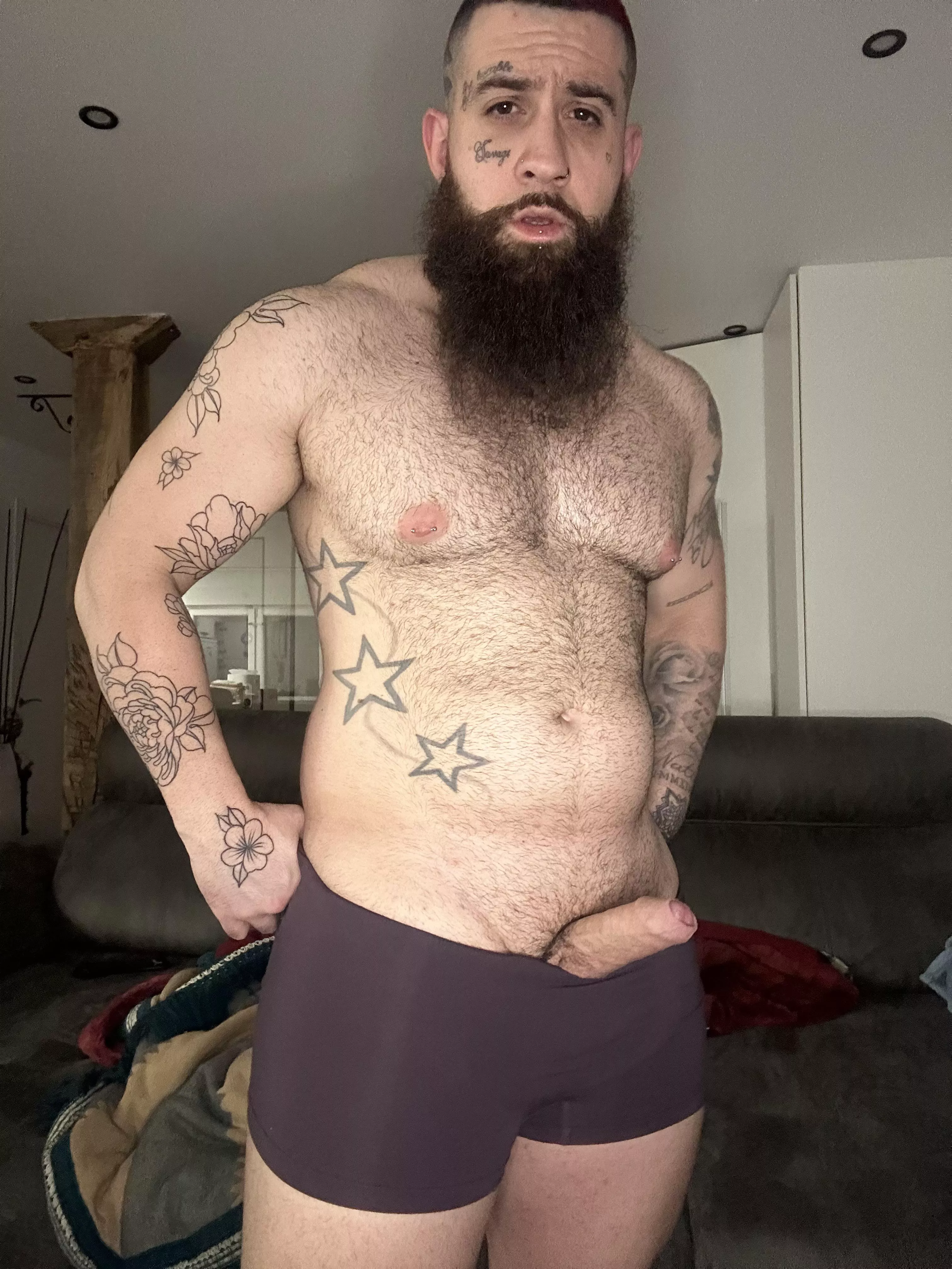 Can you help me take them off? 🙏🥵 posted by Diamantehot