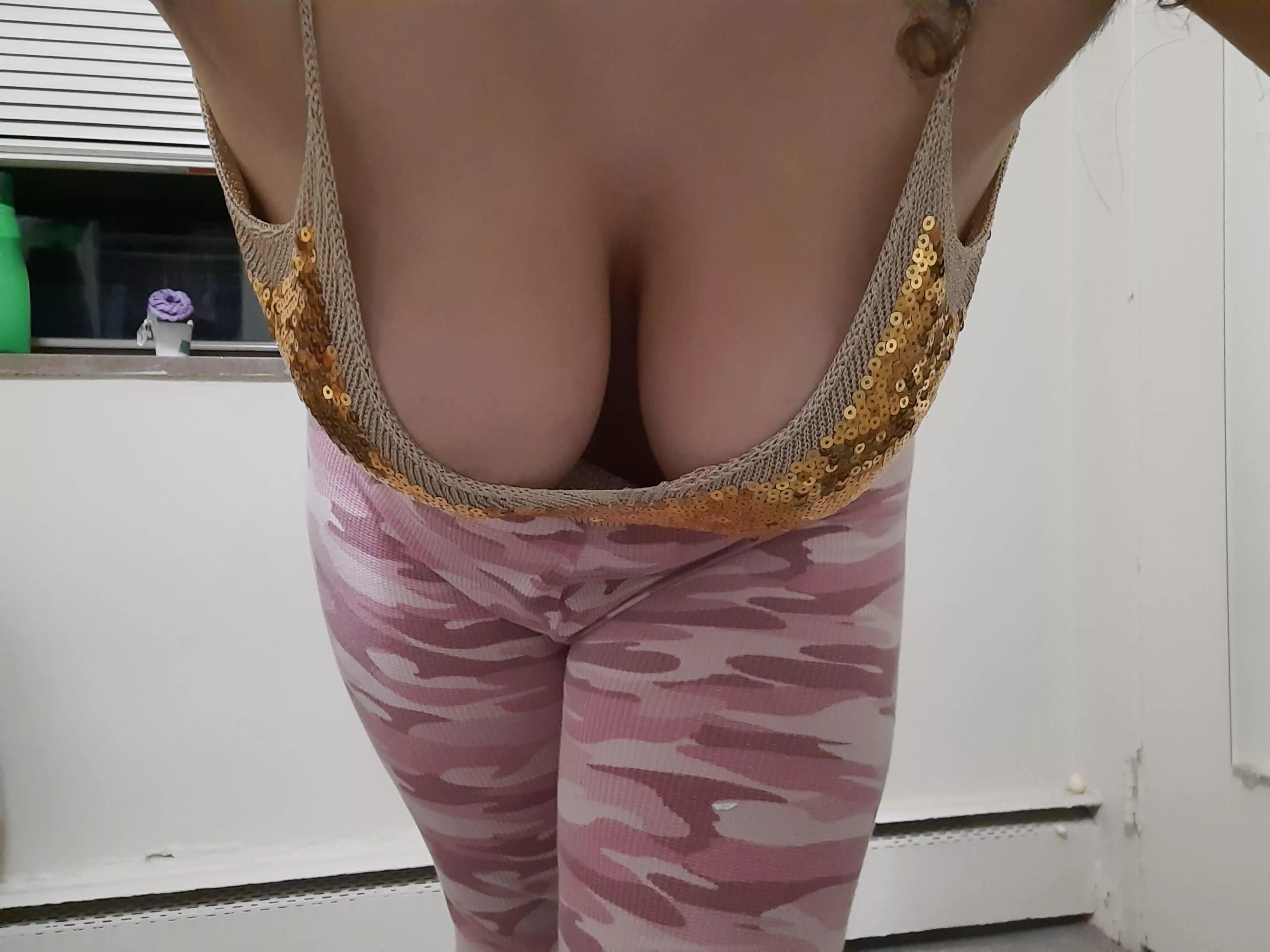 clashing outfit, but hopefully the view distracts you posted by daphnethedryad