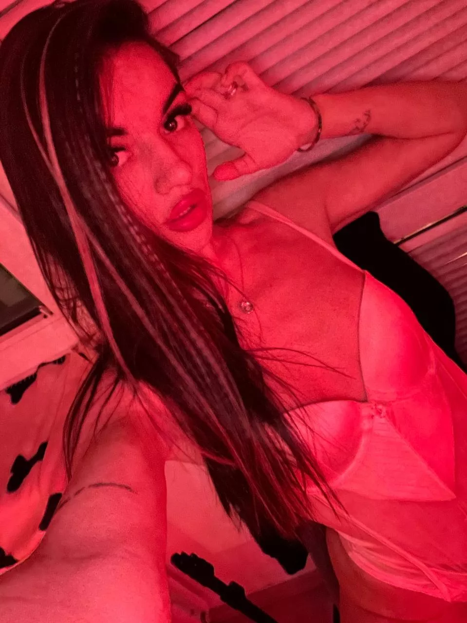 Dangerously hot posted by surimilq