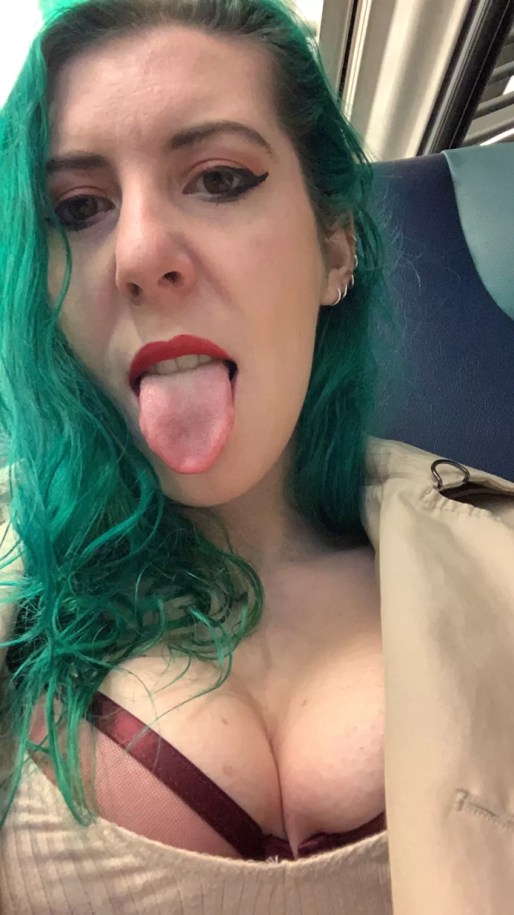 delicious posted by sirenskiss3