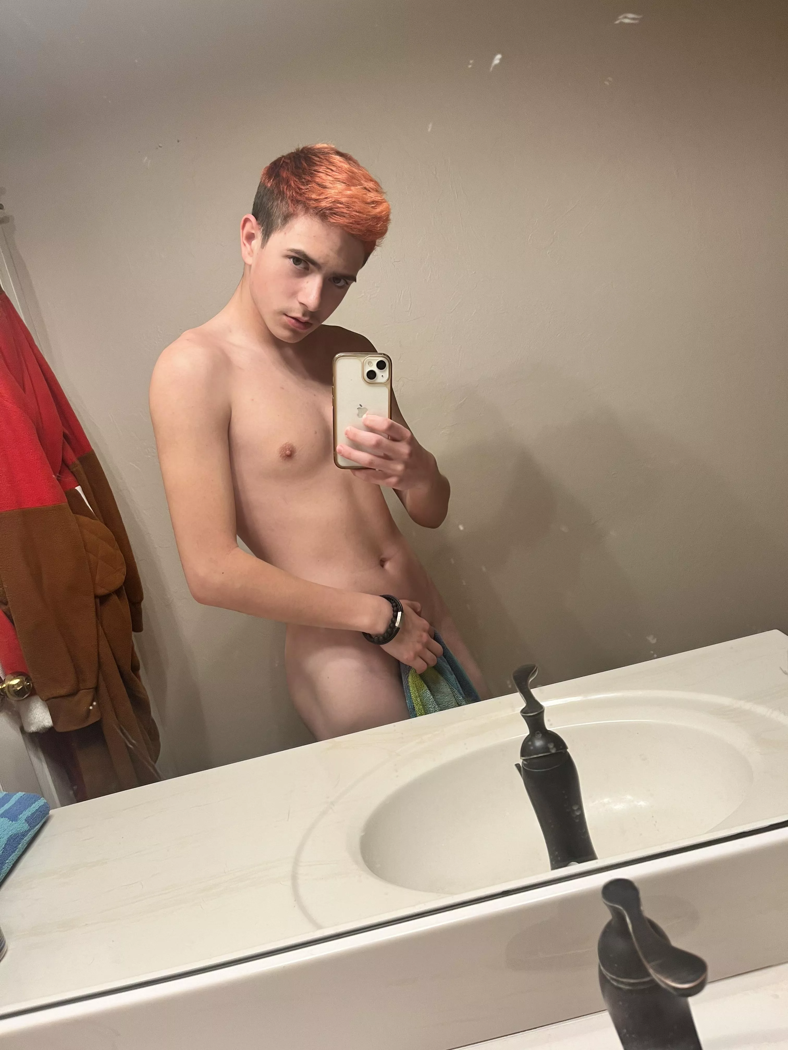 Drop the towel? posted by MasterDomAyden