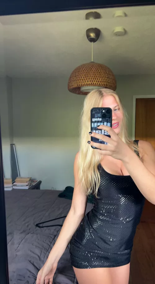 Feeling cute ;) by ExtremeProduce9147