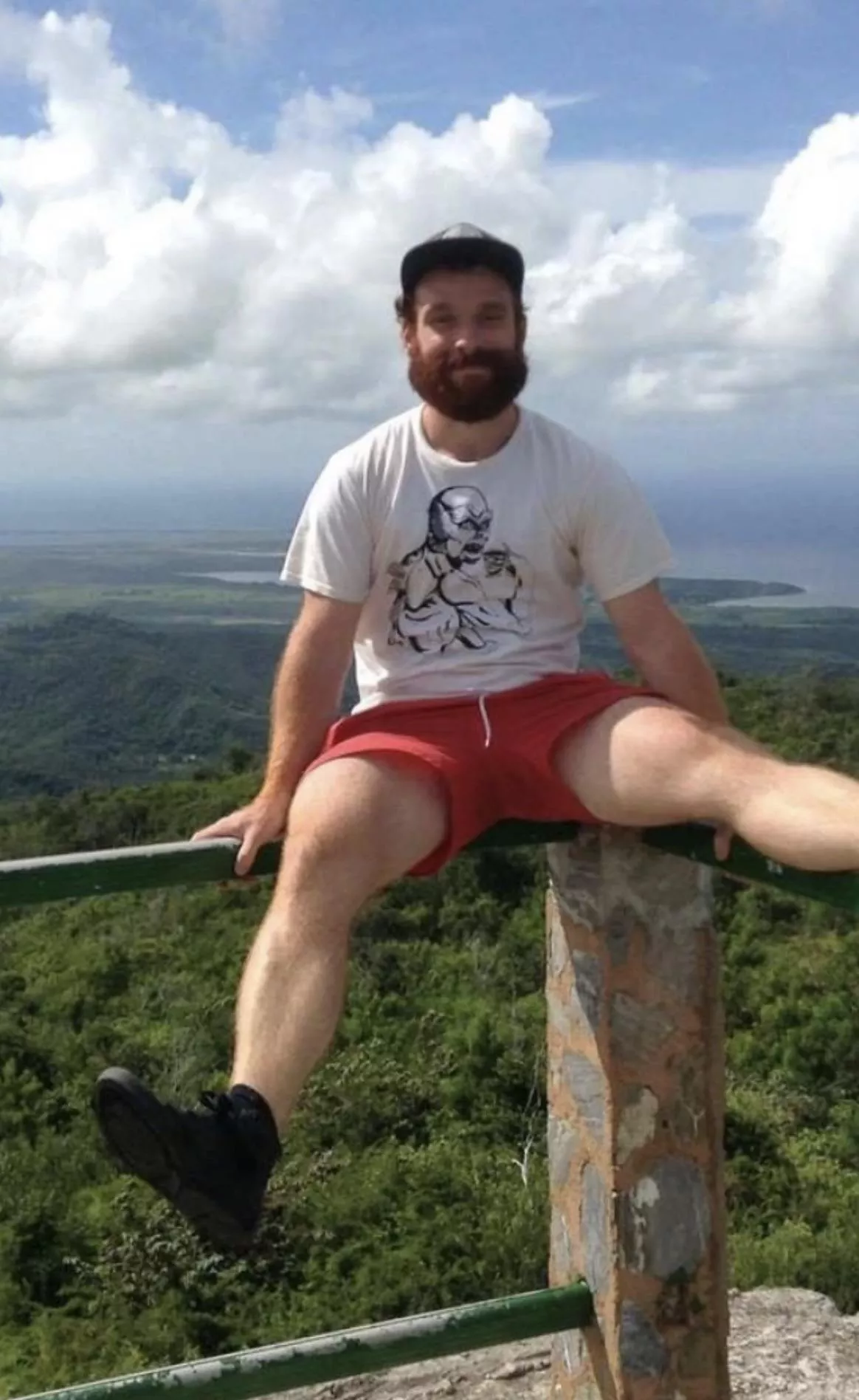 Feeling kinda bored, anyone wanna chat? DMs open 🤓 posted by BloomLJ1991