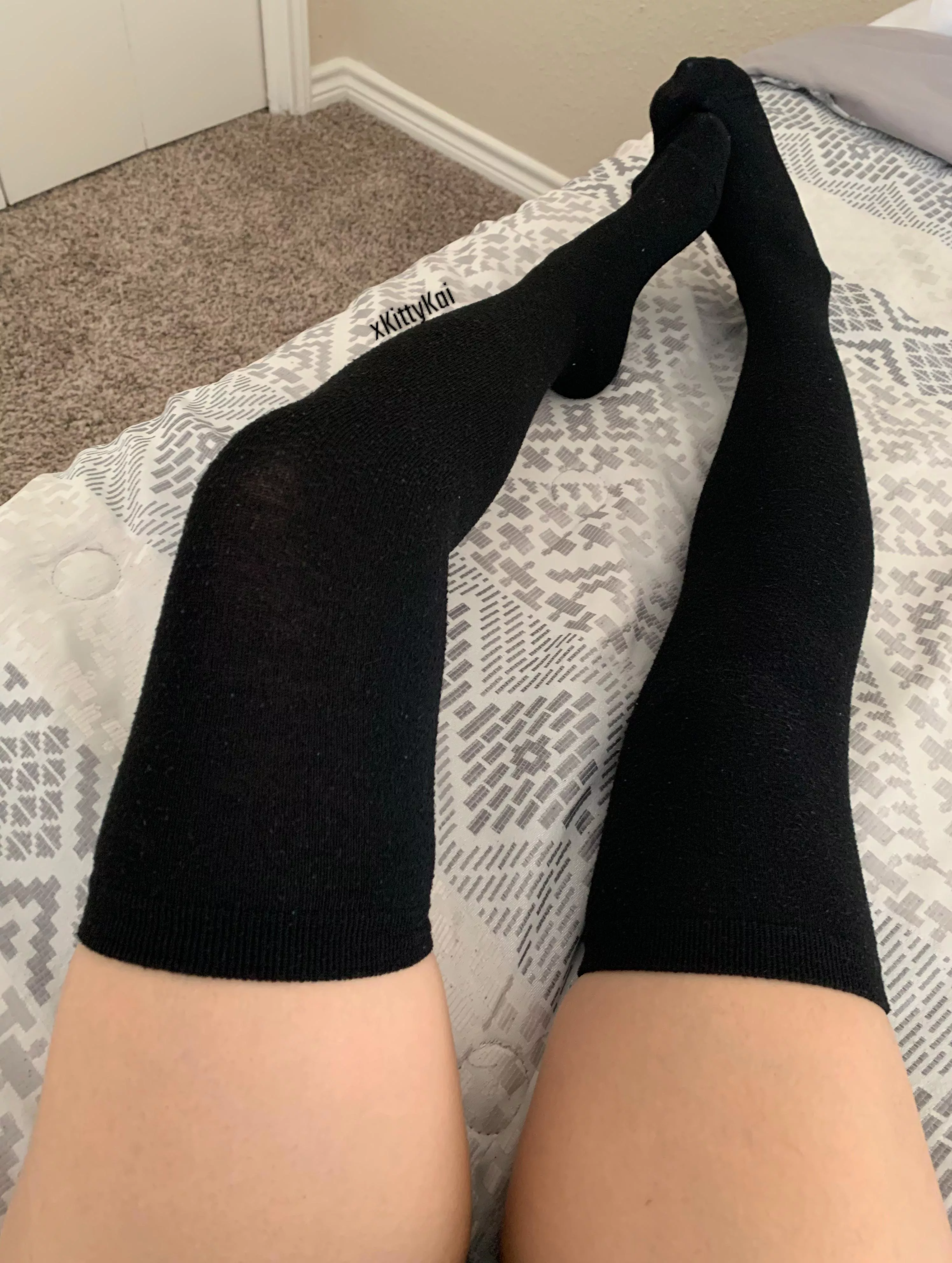 First time poster! Any black thighs fans? 😇🖤 posted by xKittyKai