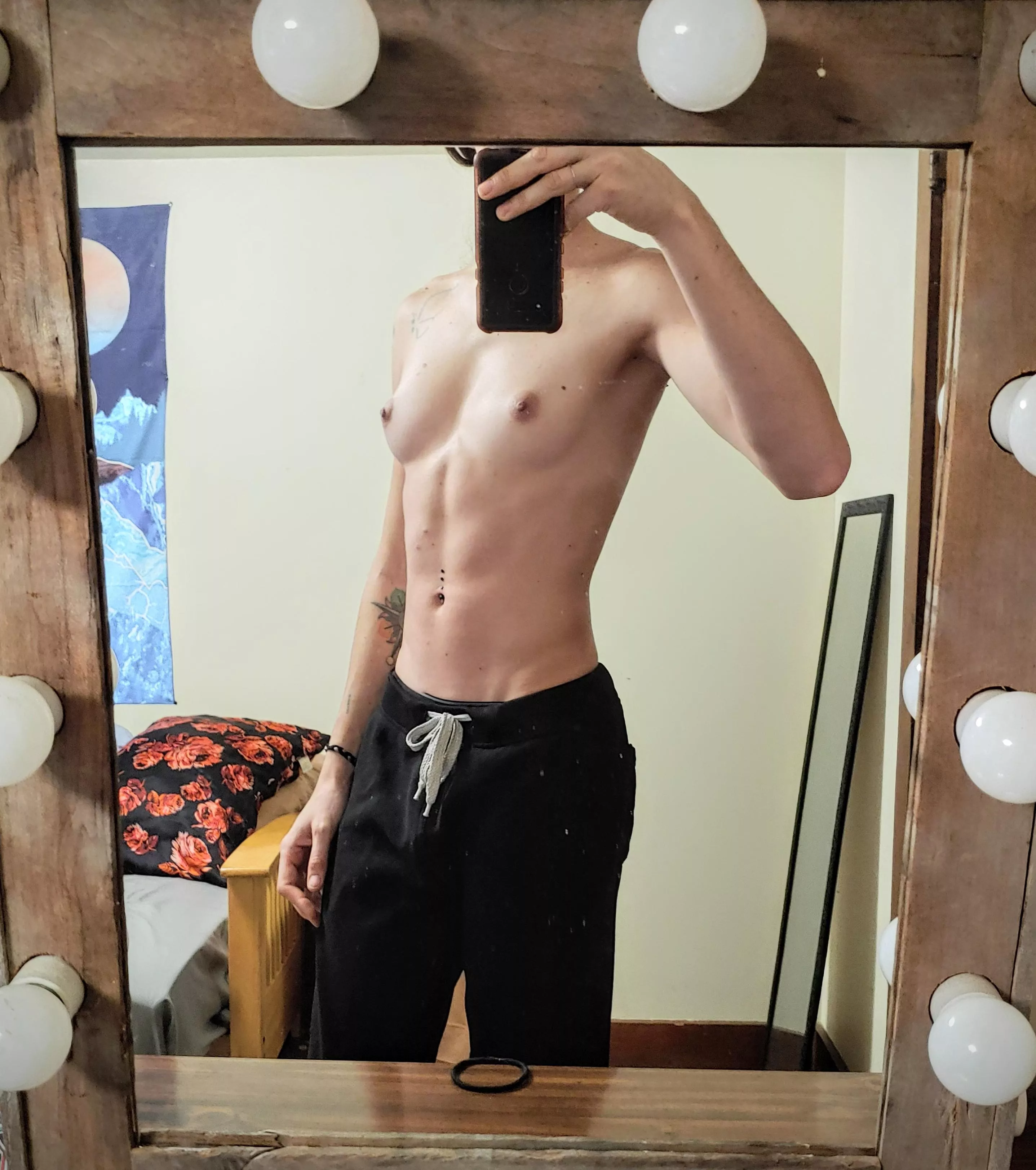 First time posting my tits in the internet. Anybody like non-binary bodies here? posted by Majestic_Conflict508