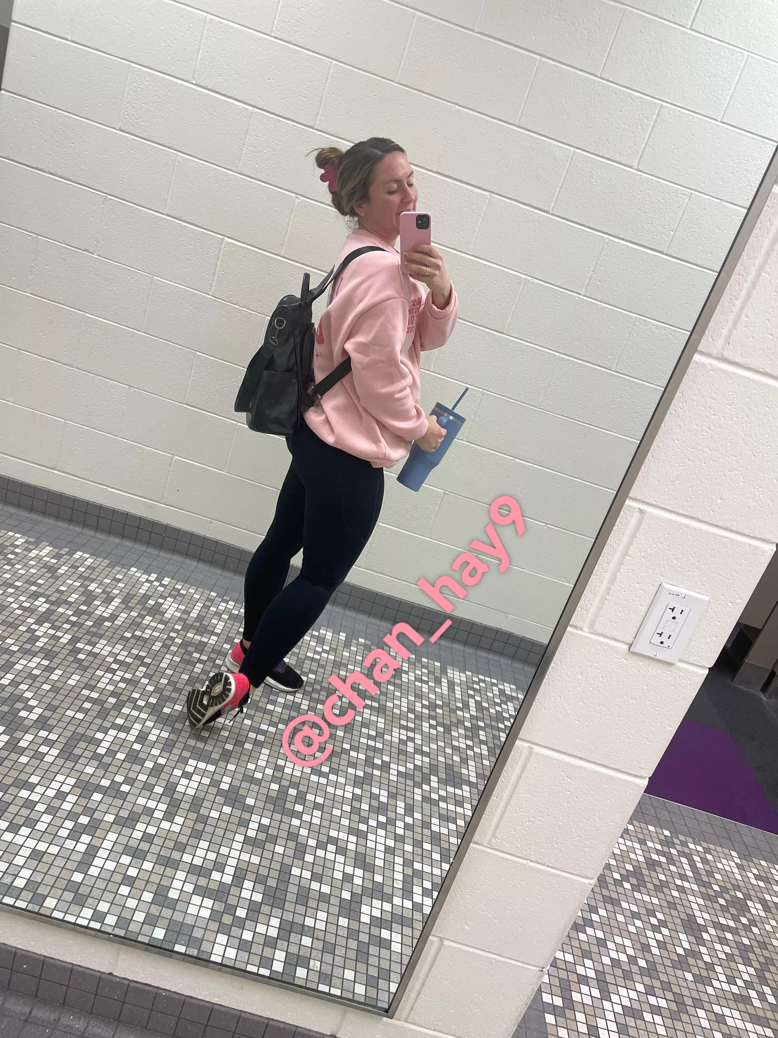 Gym fit! What’s underneath? 🤔 posted by Chan_Hay