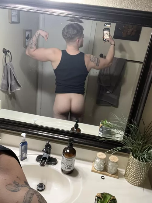 How about a nice, tight, and Italian pair of cheeks for you by CGwanks