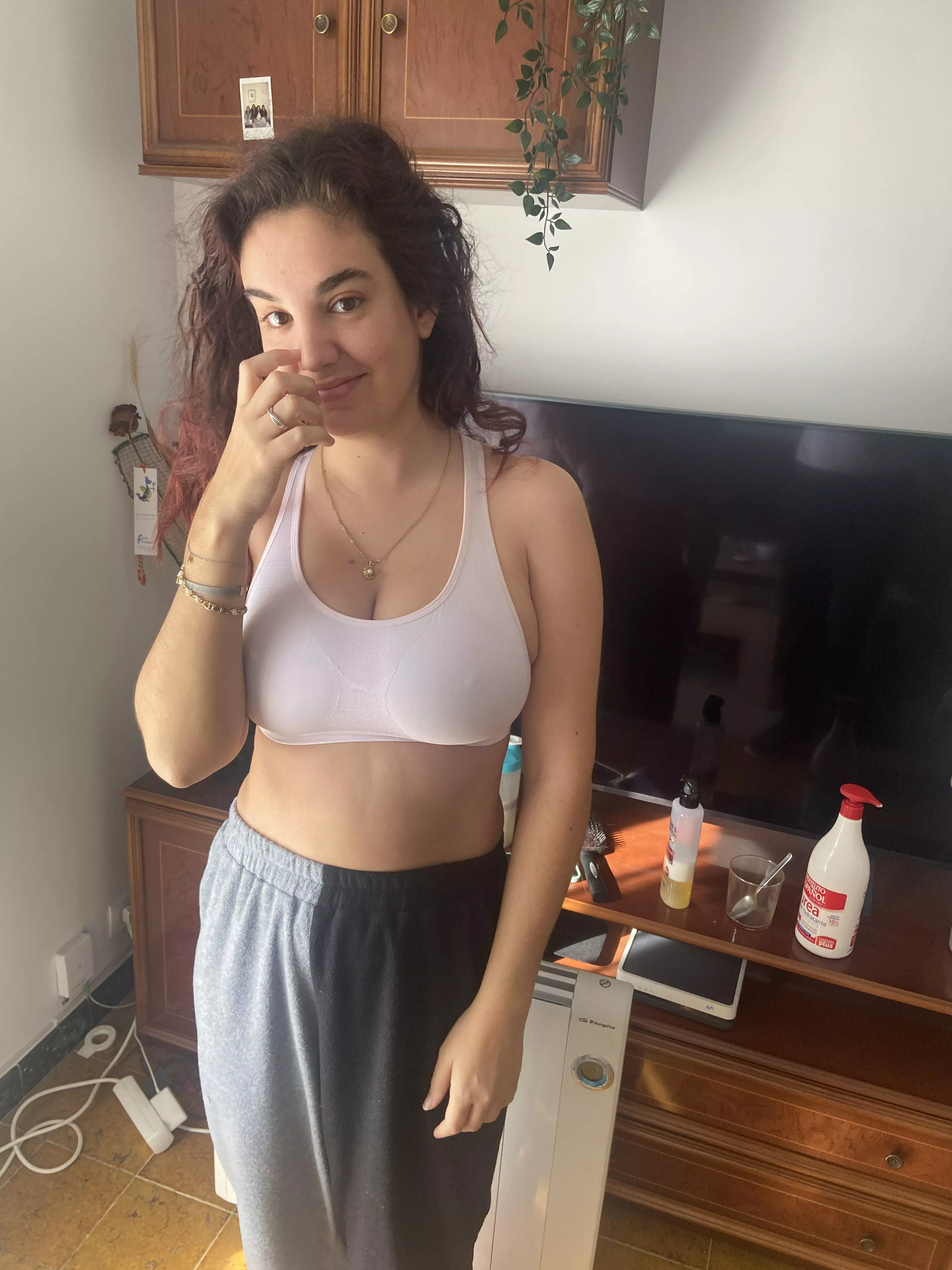 I always have problem in zumba…🥲 posted by Busty_Love