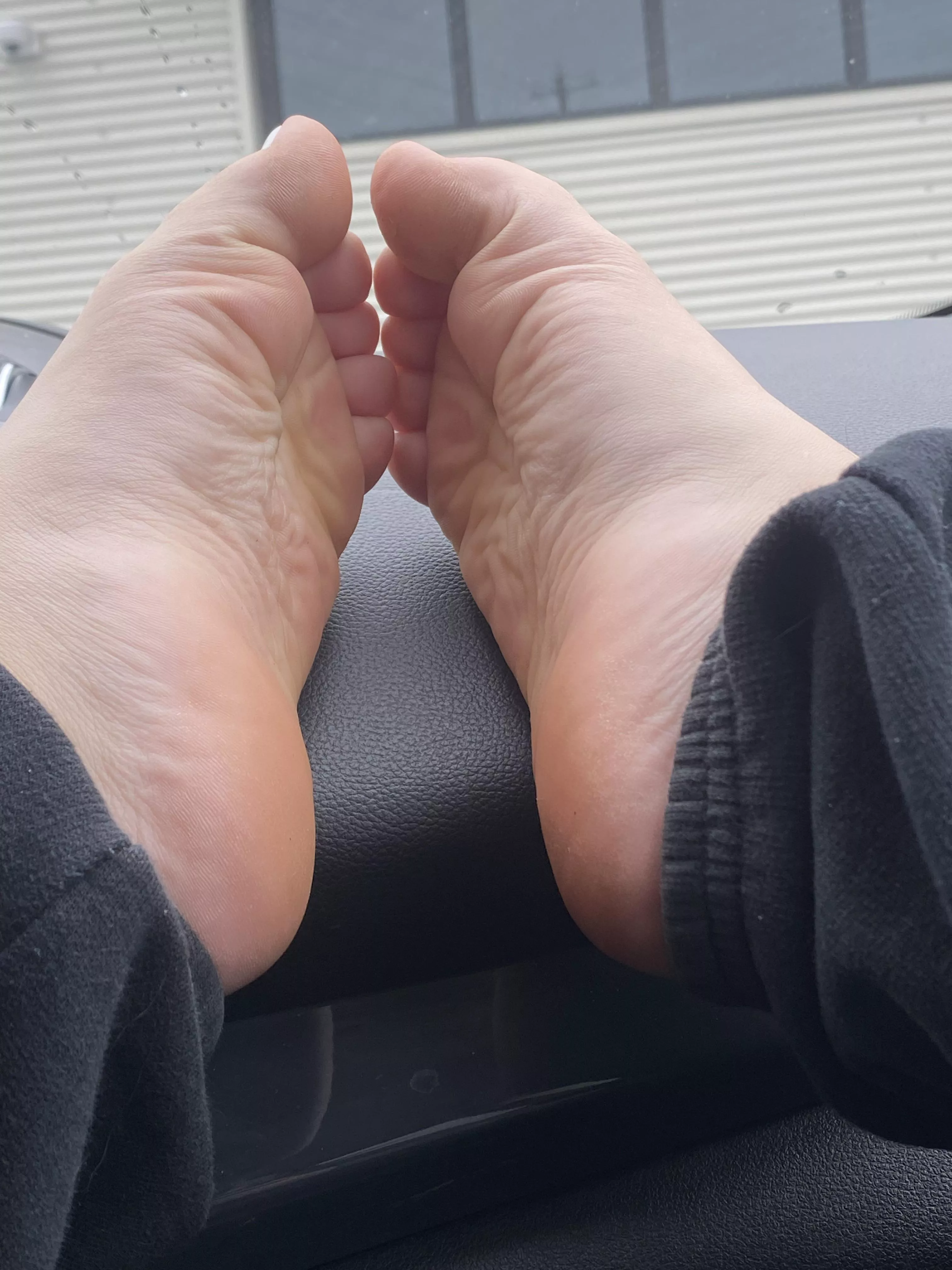 I bet you would lose count of the wrinkles on my soles posted by dearbeauty