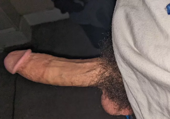 Knees, please by houngryn1