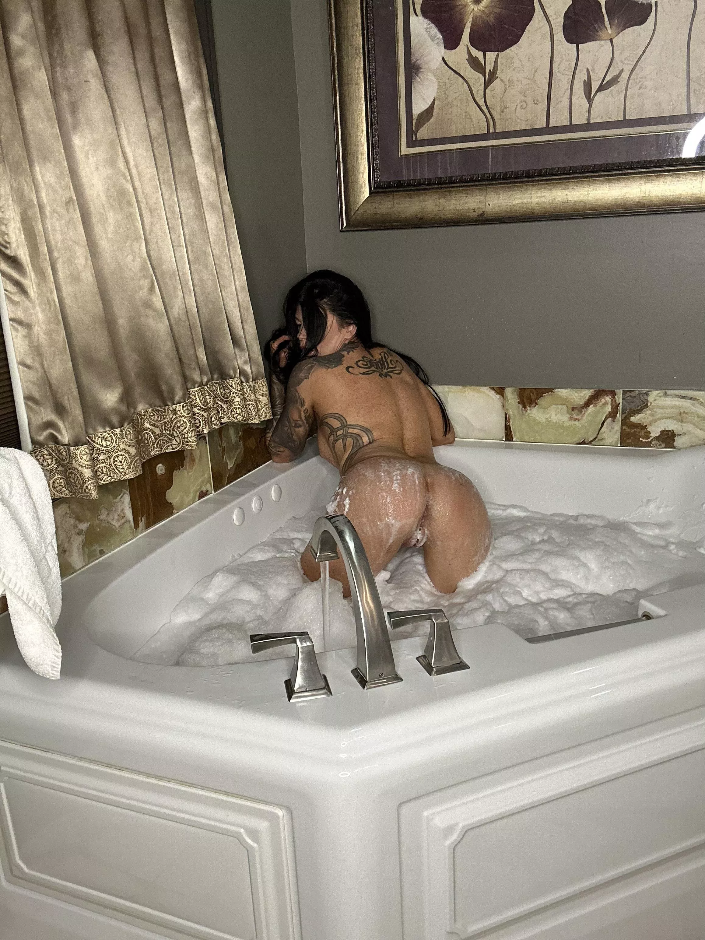 Let’s on my free page! posted by Cealliagh