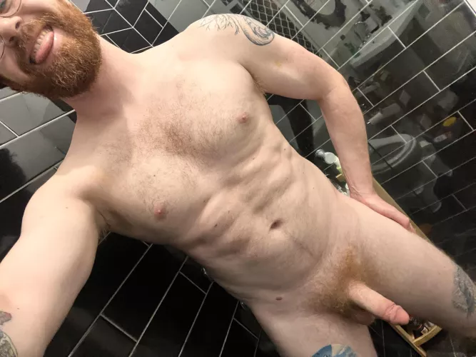 My abs are slowly coming back and I couldn’t be happier! 💪 by papiginge