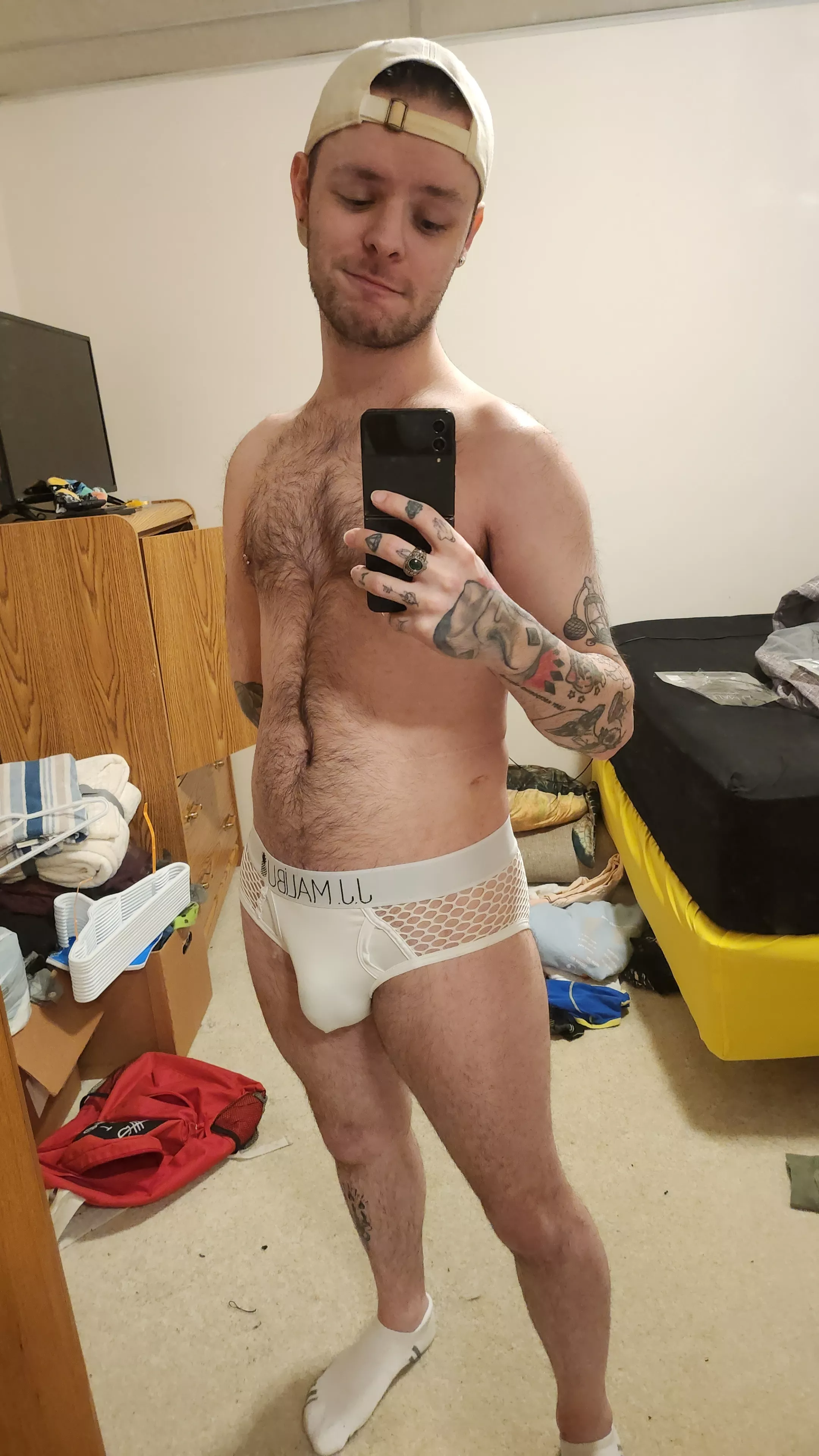 The mesh goes all the way around 😘 posted by Terrenke