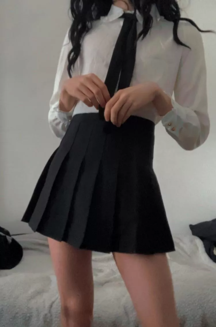 Vintage shirt 🫶🏻✨ posted by Kryei