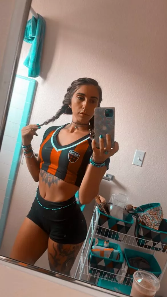 well hello there daddy (: posted by LandonTheFish