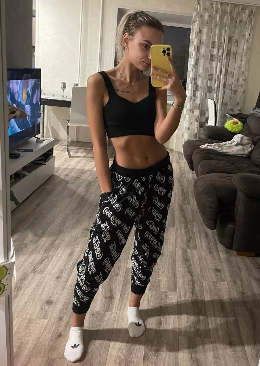 Will you let me drain your balls? 😏 posted by FayVeronica