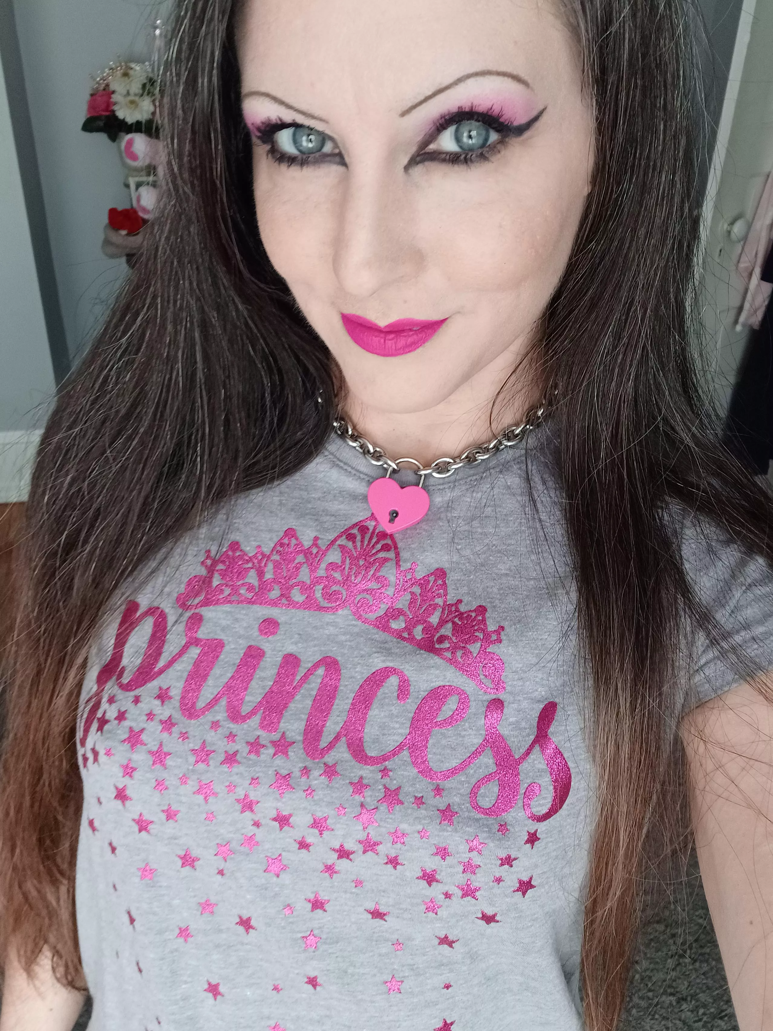 you'll see pokies if you look for them posted by littlegothinheels