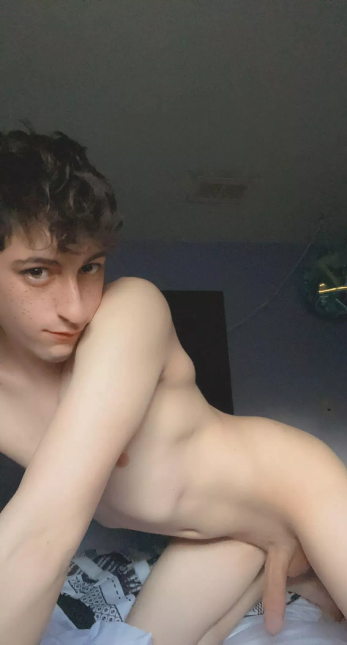 Young n horny posted by Stevn96