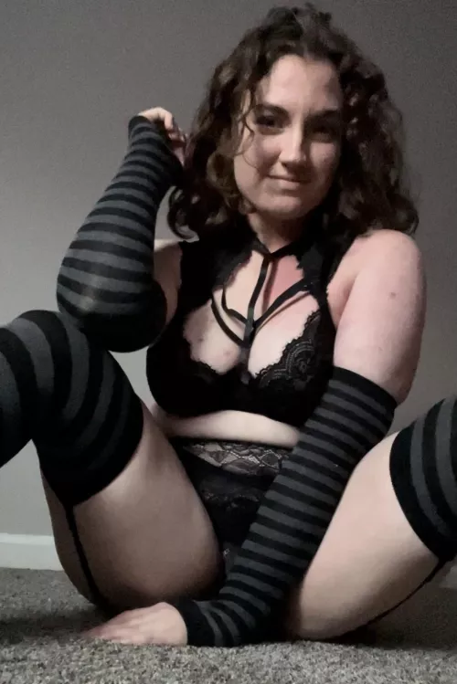 Arm warmers make me feel both sexy and adorable 🥰 by theglitterwasntme