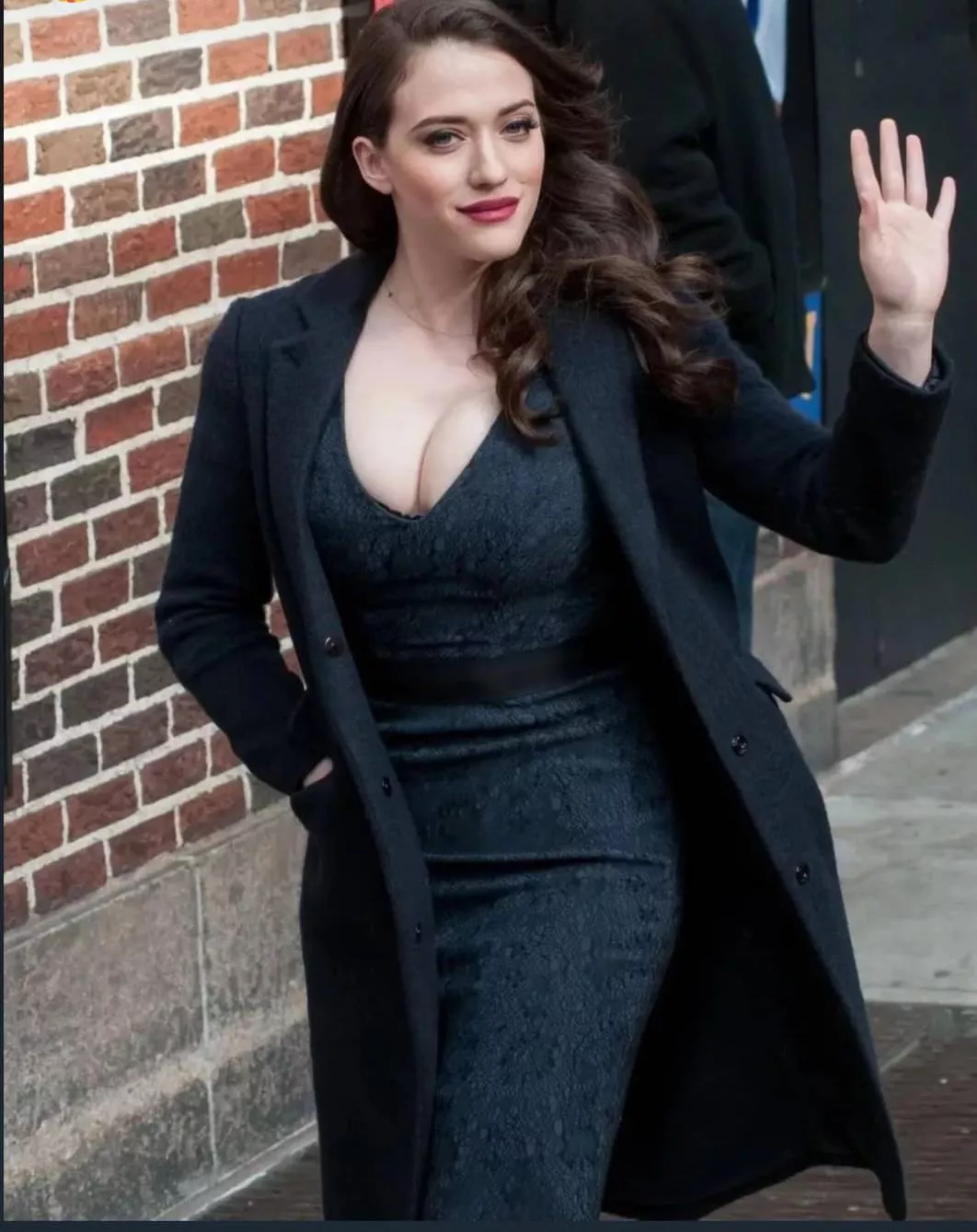 busty babe posted by pappybuzz