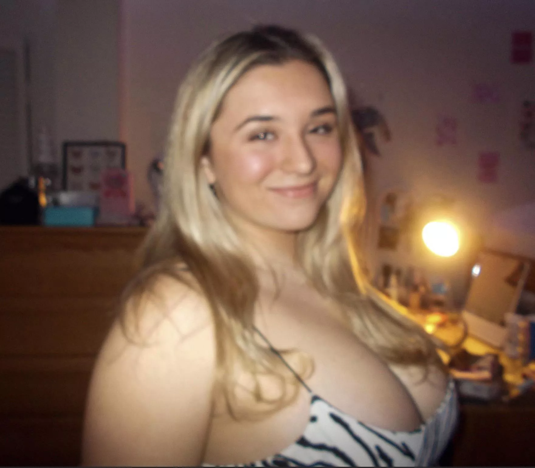 Cannot get enough of her, met through friends a few weeks ago posted by cumtributegod