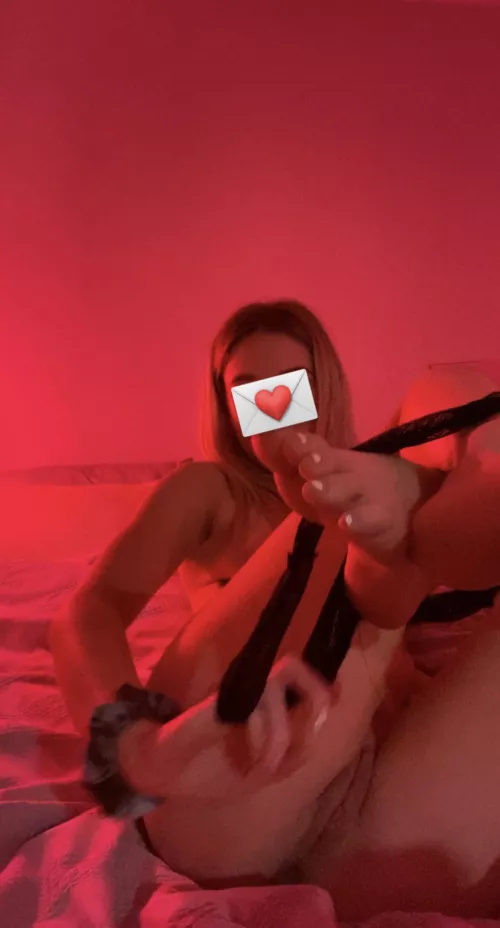 Cute lil toes 😌 by dumbblondestripper