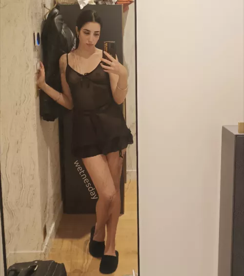 Cute mirror photo before getting chained and cuffed captive🥰 by wet_nesday