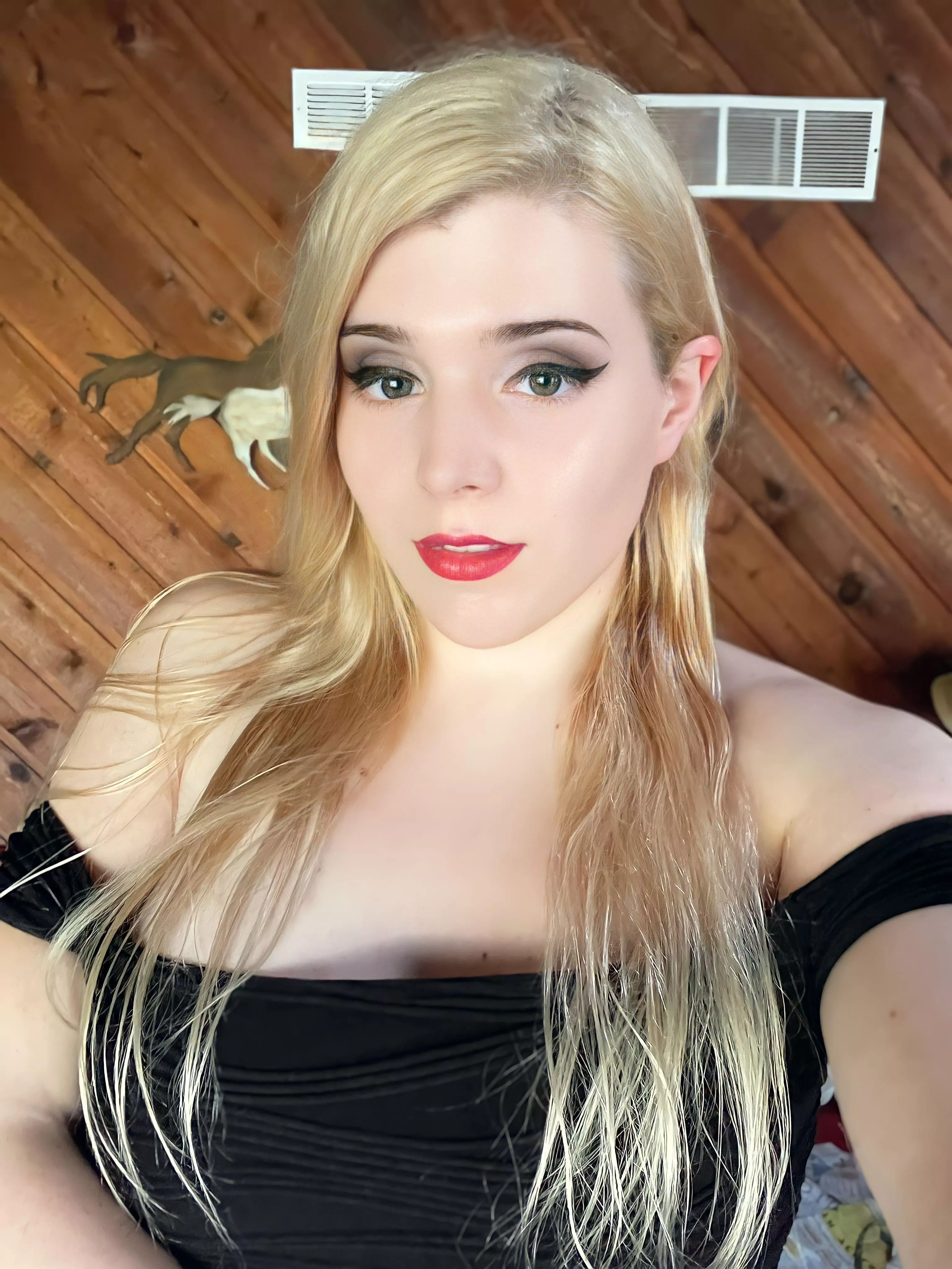 Do you like trans girls? 🥰 posted by realamandarae
