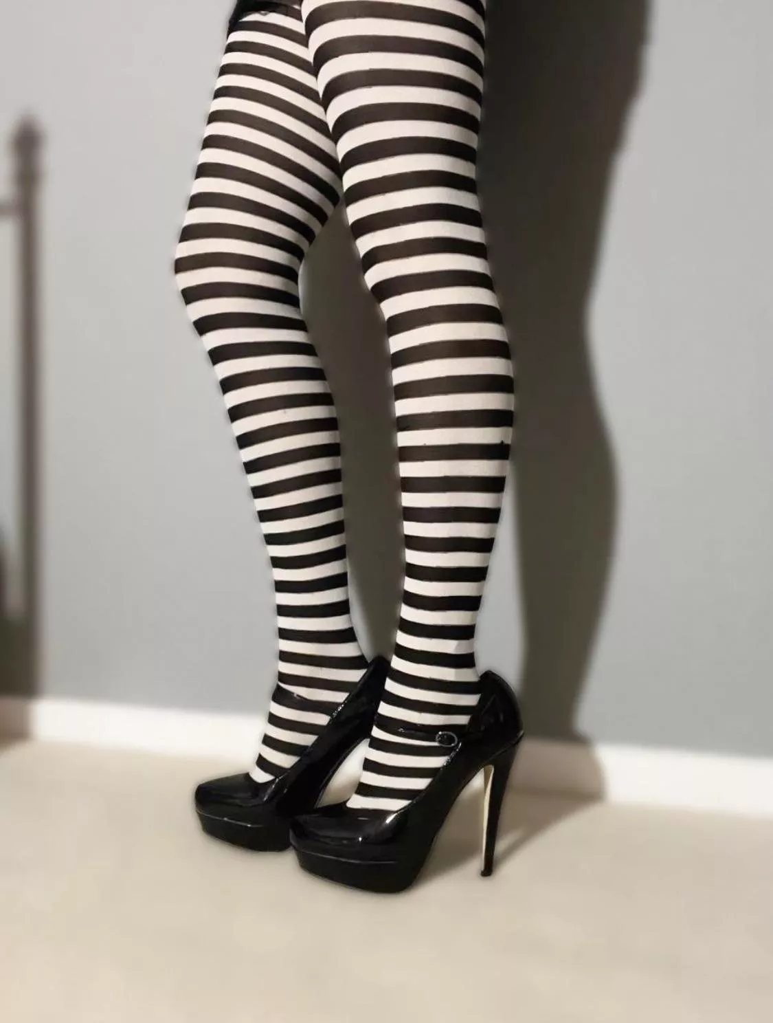Feeling witchy in a Halloween throwback but stripes are for all year round posted by louisesongstar