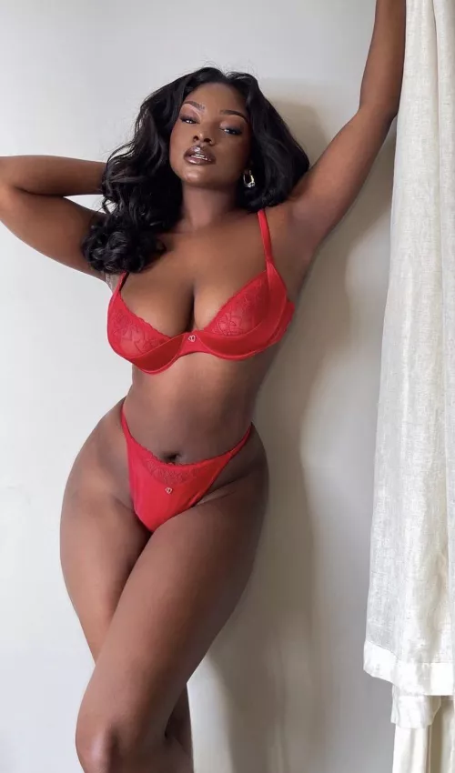 Fire red by Dustswept